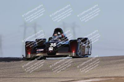 media/Oct-26-2025-CalClub SCCA (Sun) [[8ce1e69566]]/Group 3/Grapevine/